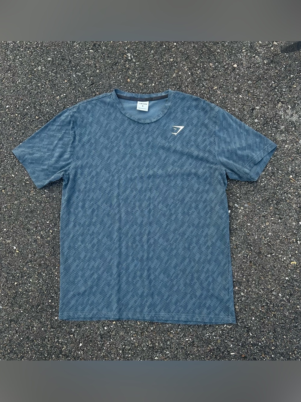 Gymshark Men’s Medium Blue Gray Digi Camo Short Sleeve T Shirt Workout Gym Logo